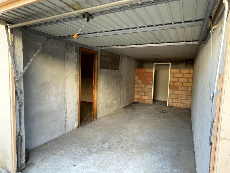 Parking / Garage - 20 m²