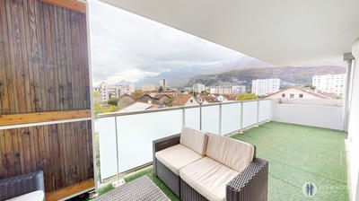 Appartement - 81 m² - 4 pièces