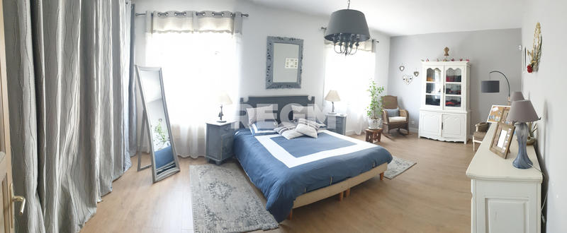 Maison - 400 m² - 8 pièces