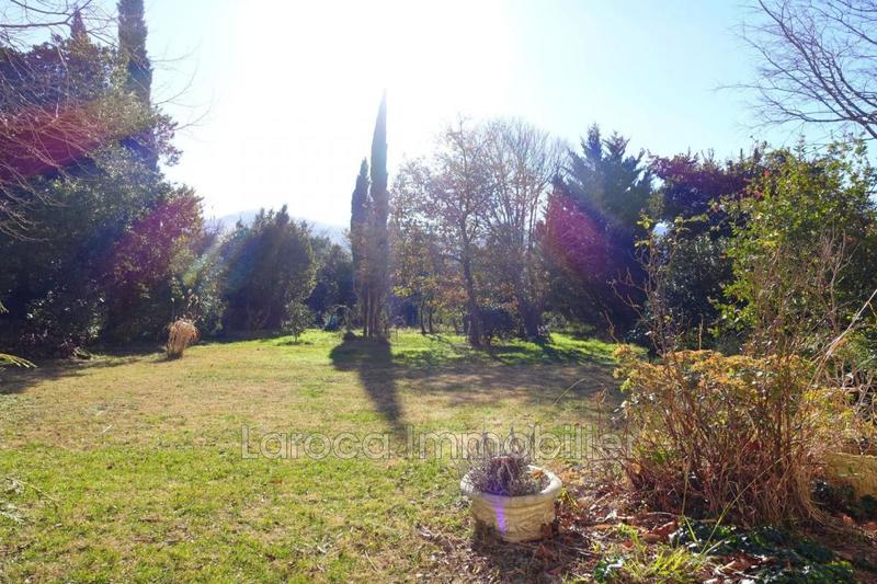 Mas - 218 m² - 7 pièces