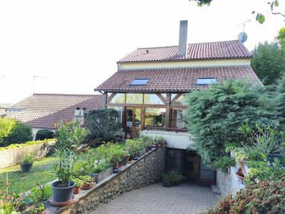 Maison - 163 m² - 7 pièces