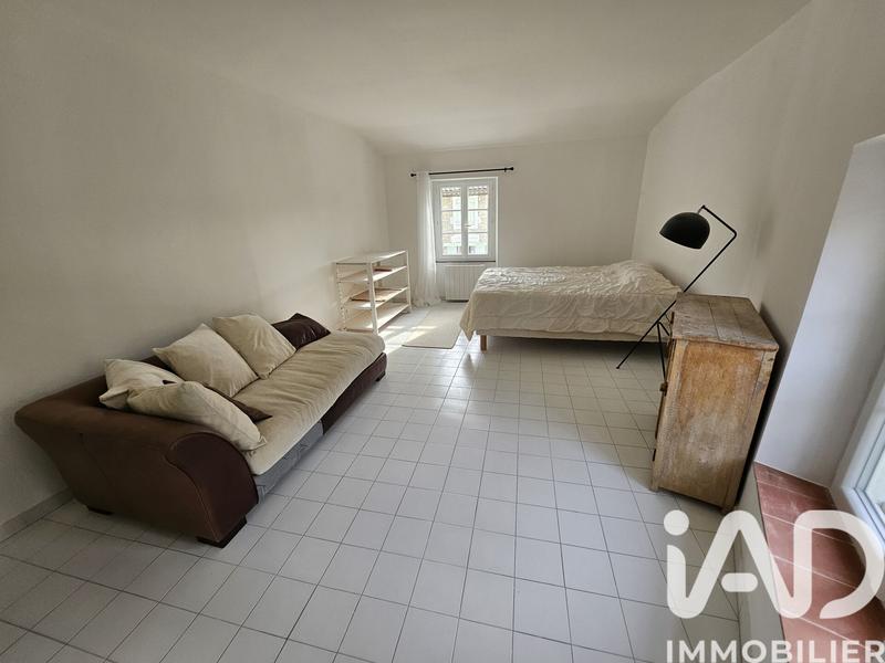 Maison - 250 m² - 8 pièces