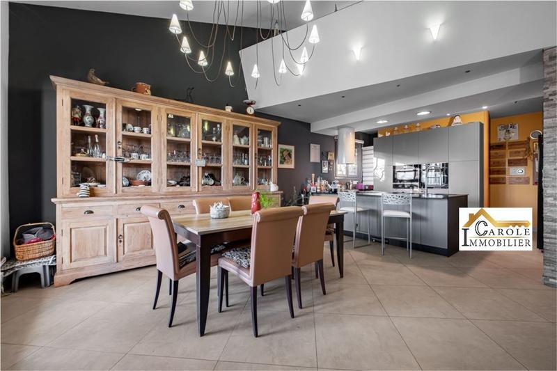 Maison traditionnelle - 178 m² - 3 pièces