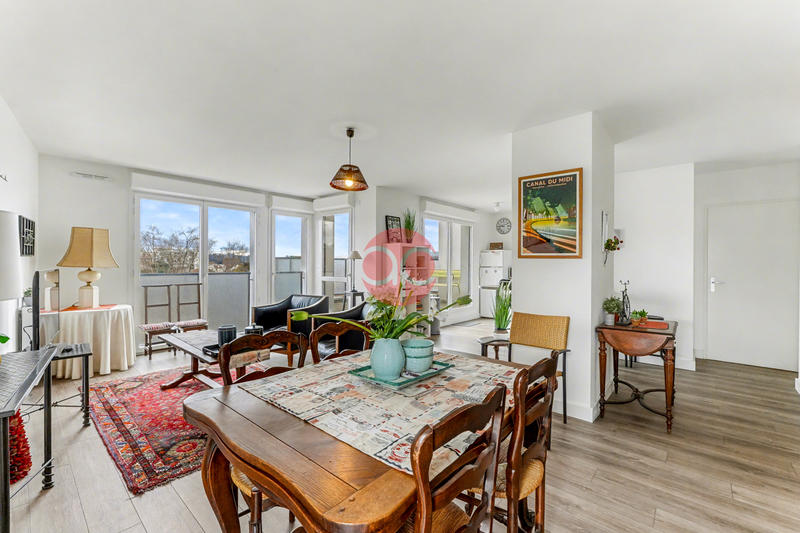 Appartement - 108 m² - 4 pièces