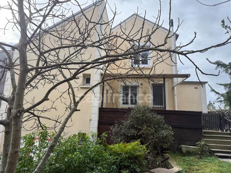 Maison - 200 m² - 4 pièces