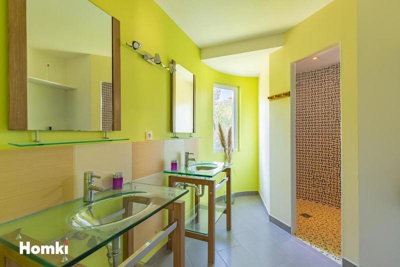 Maison d'architecte - 214 m² - 7 pièces