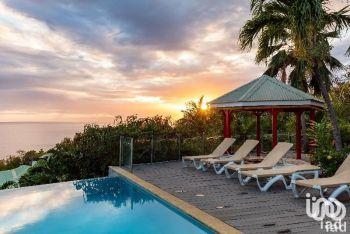 Local commercial - 11 303 m²