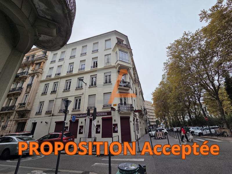 Appartement - 86 m² - 4 pièces