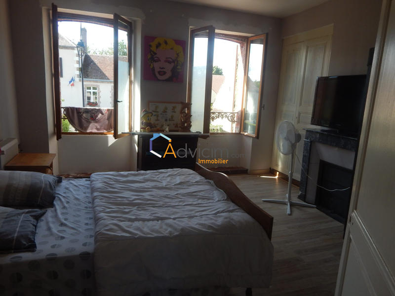 Maison - 205 m² - 10 pièces