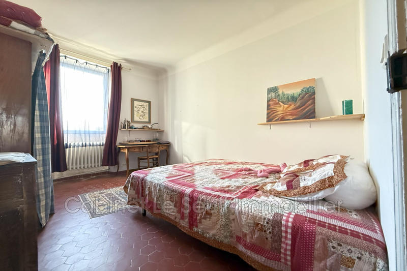 Maison - 252 m² - 9 pièces