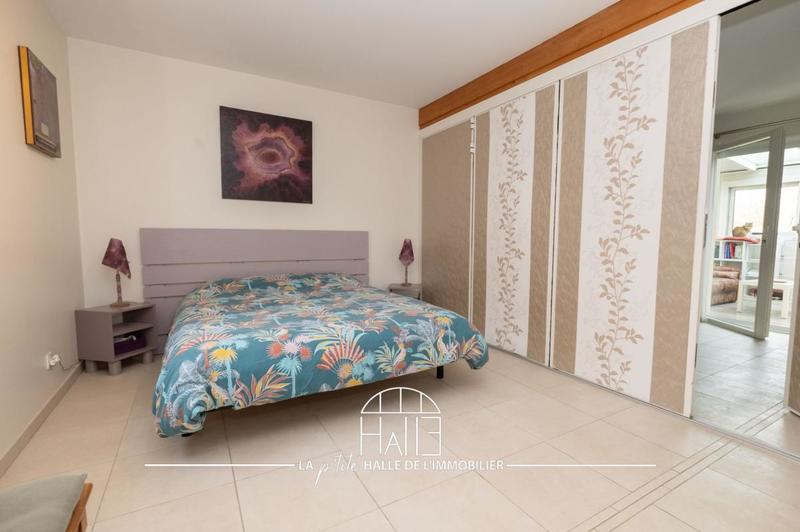 Villa - 250 m² - 13 pièces