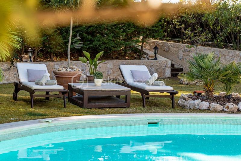 Propriété - 490 m² - 10 pièces