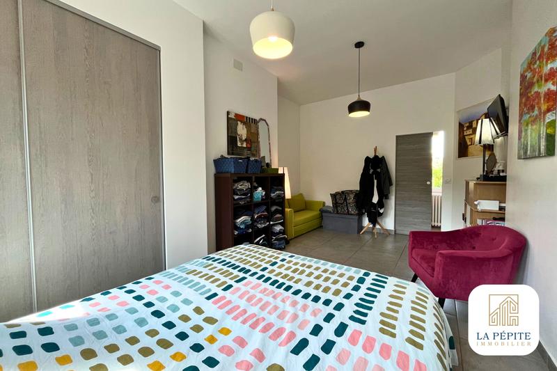 Maison - 170 m² - 6 pièces