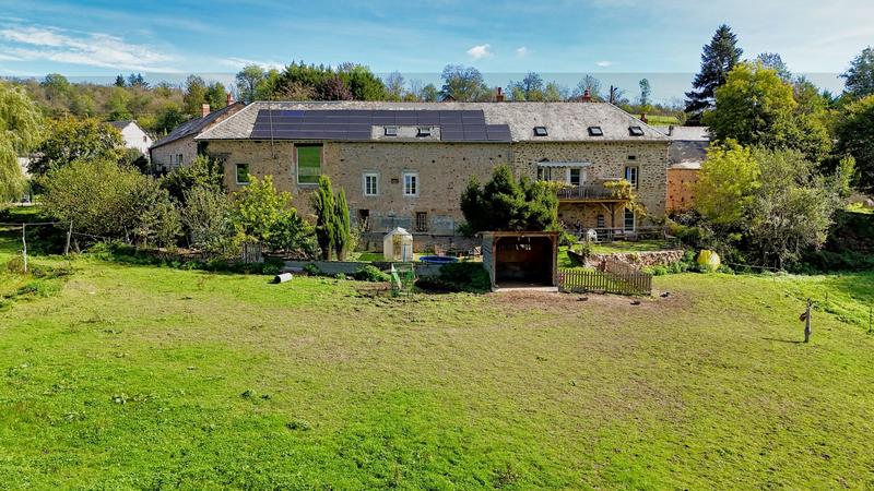 Maison ancienne - 258 m² - 8 pièces