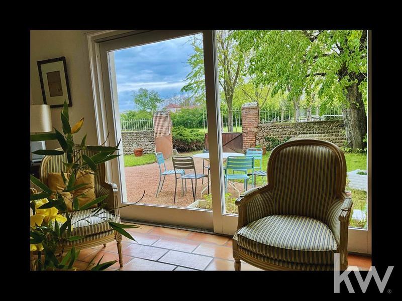 Corps de ferme - 220 m² - 7 pièces