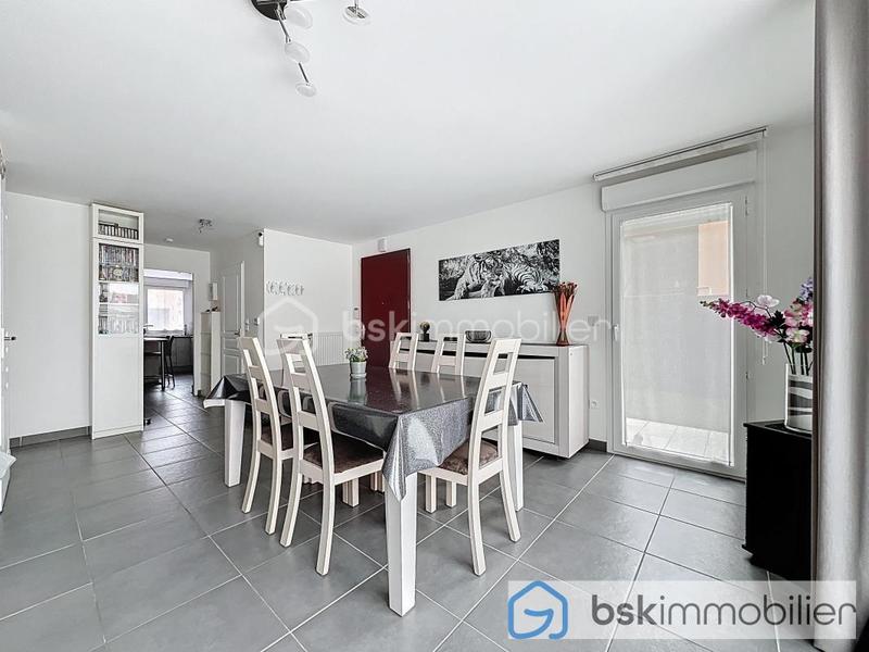 Maison traditionnelle - 90 m² - 5 pièces