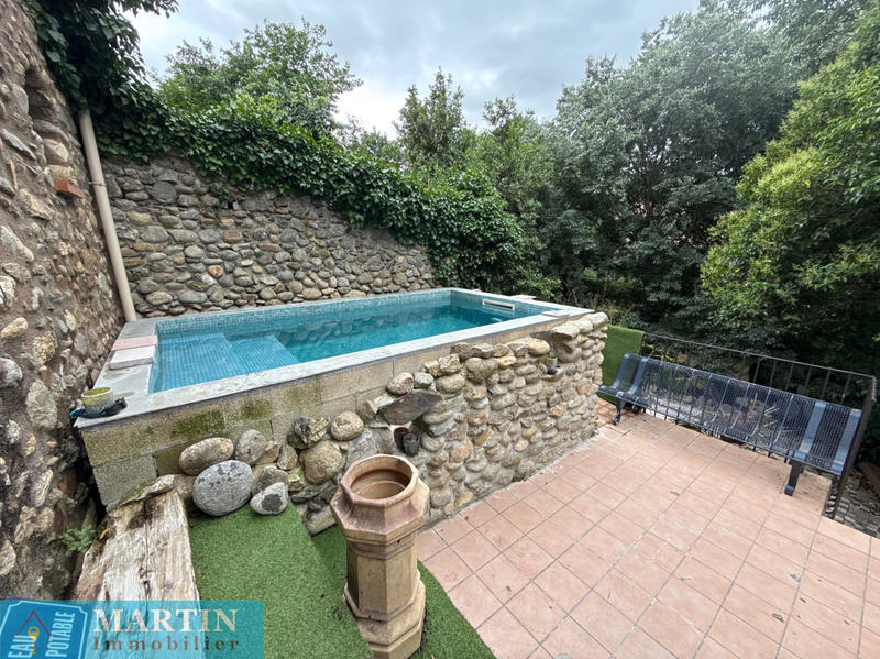 Maison de village - 234 m² - 10 pièces