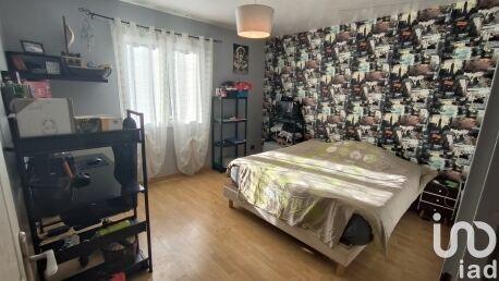 Maison - 250 m² - 7 pièces