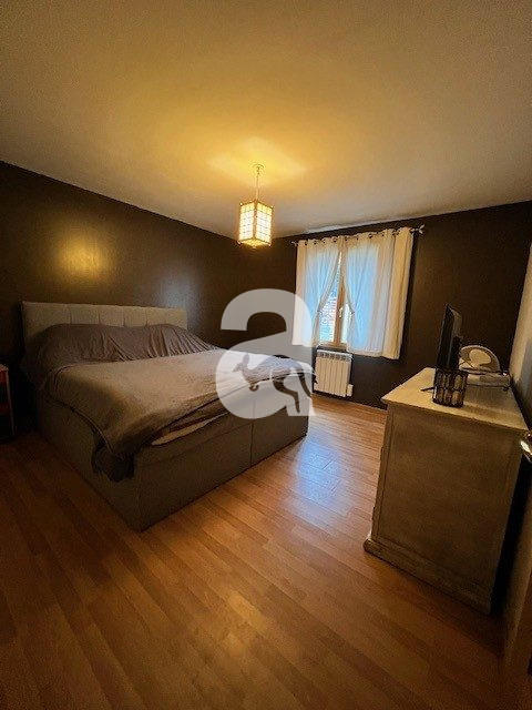 Maison - 144 m² - 9 pièces