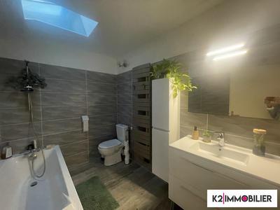 Maison - 105 m² - 4 pièces