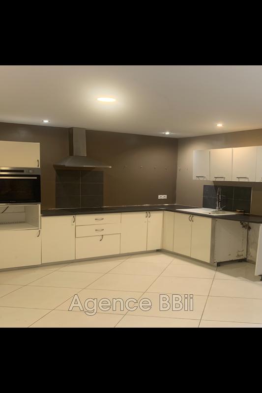 Appartement - 90 m² - 4 pièces