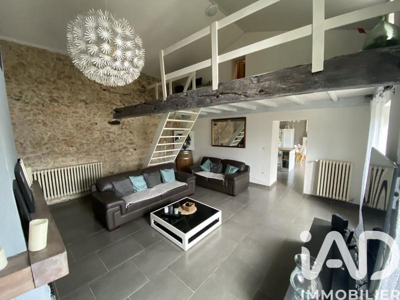 Maison - 200 m² - 8 pièces