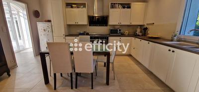 Pavillon - 170 m² - 4 pièces