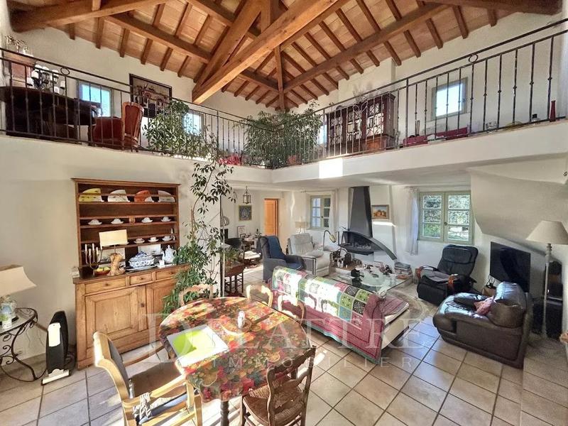 Villa - 170 m² - 5 pièces