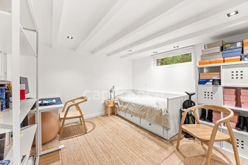 Maison - 207 m² - 6 pièces