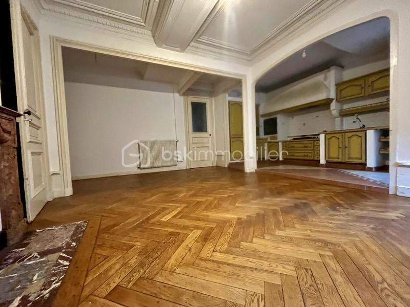 Appartement ancien - 79 m² - 4 pièces