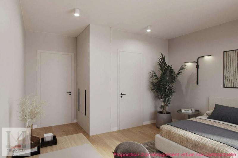 Appartement - 90 m² - 4 pièces