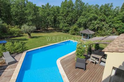 Villa - 198 m² - 7 pièces