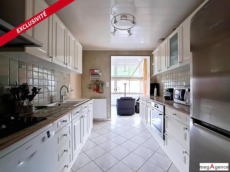 Maison traditionnelle - 90 m² - 4 pièces