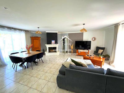 Maison - 151 m² - 8 pièces