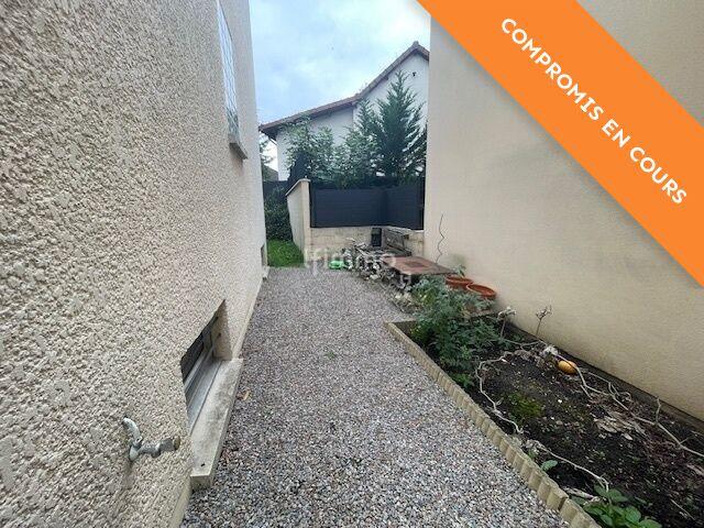 Maison - 102 m² - 5 pièces