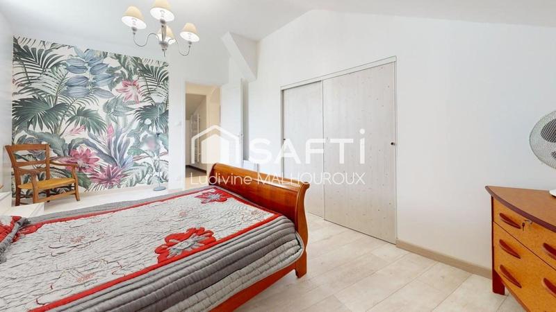 Maison - 136 m² - 6 pièces