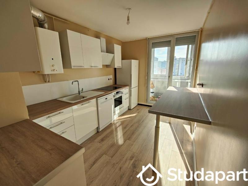 Appartement - 83 m² - 4 pièces