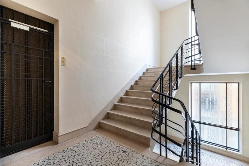 Studio - 30 m² - 1 pièce