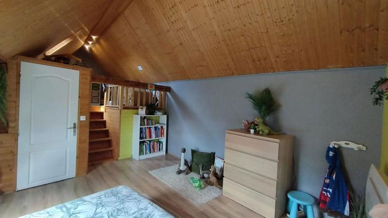 Maison - 228 m² - 8 pièces