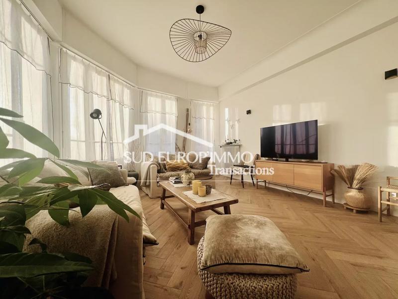 Appartement - 105 m² - 5 pièces