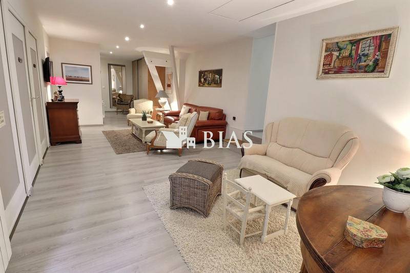 Maison ancienne - 290 m² - 12 pièces