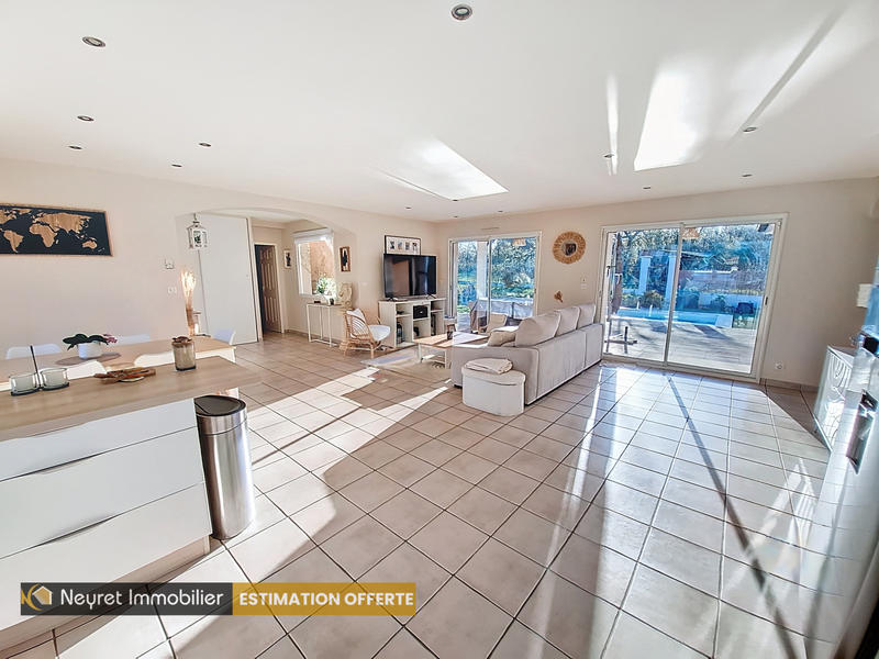 Maison - 130 m² - 7 pièces