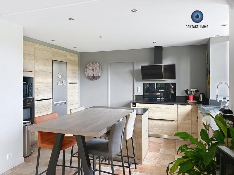 Maison - 162 m² - 6 pièces