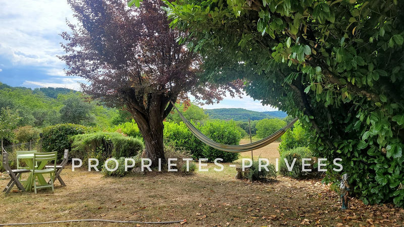 Maison - 151 m² - 6 pièces