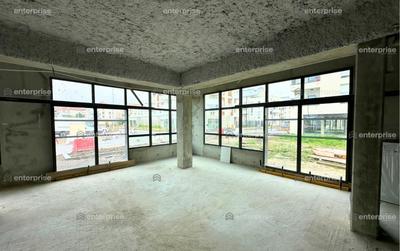 Local commercial - 242 m²