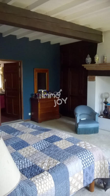 Maison - 450 m² - 8 pièces