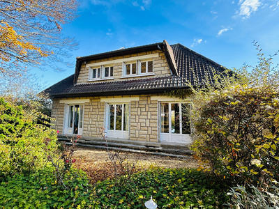 Maison - 128 m² - 6 pièces