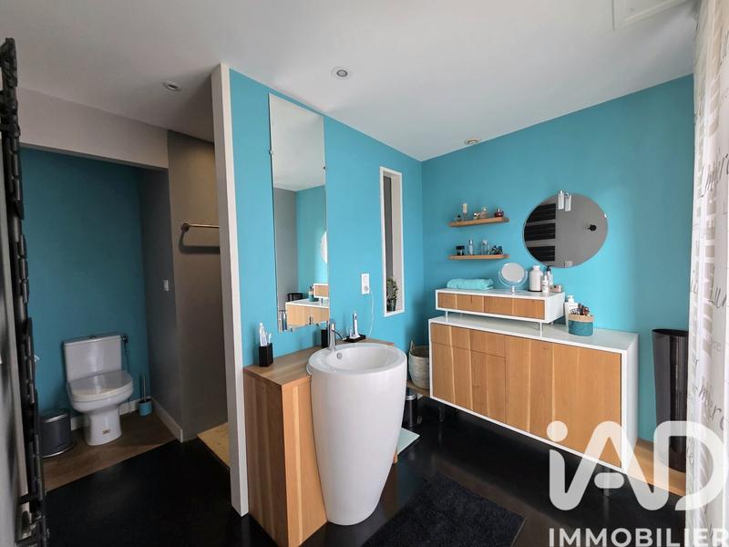 Maison - 199 m² - 7 pièces