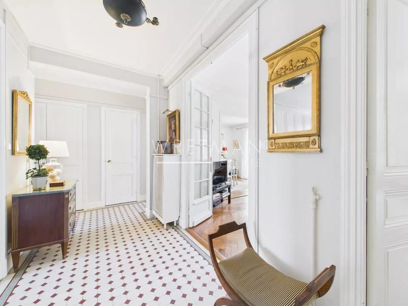 Appartement - 92 m² - 4 pièces