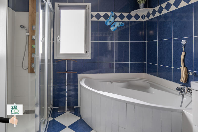 Maison - 159 m² - 7 pièces